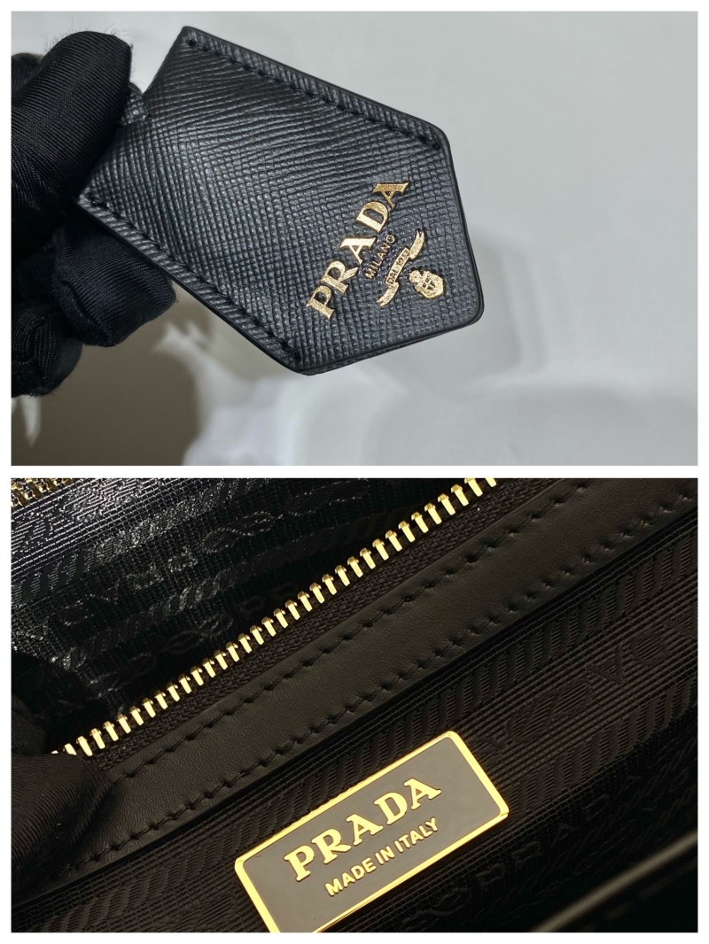 Pra*a tote bags
